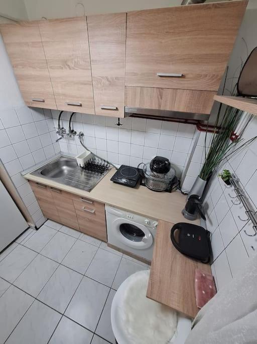 Queen Suites 60M2 Saloniki Zewnętrze zdjęcie